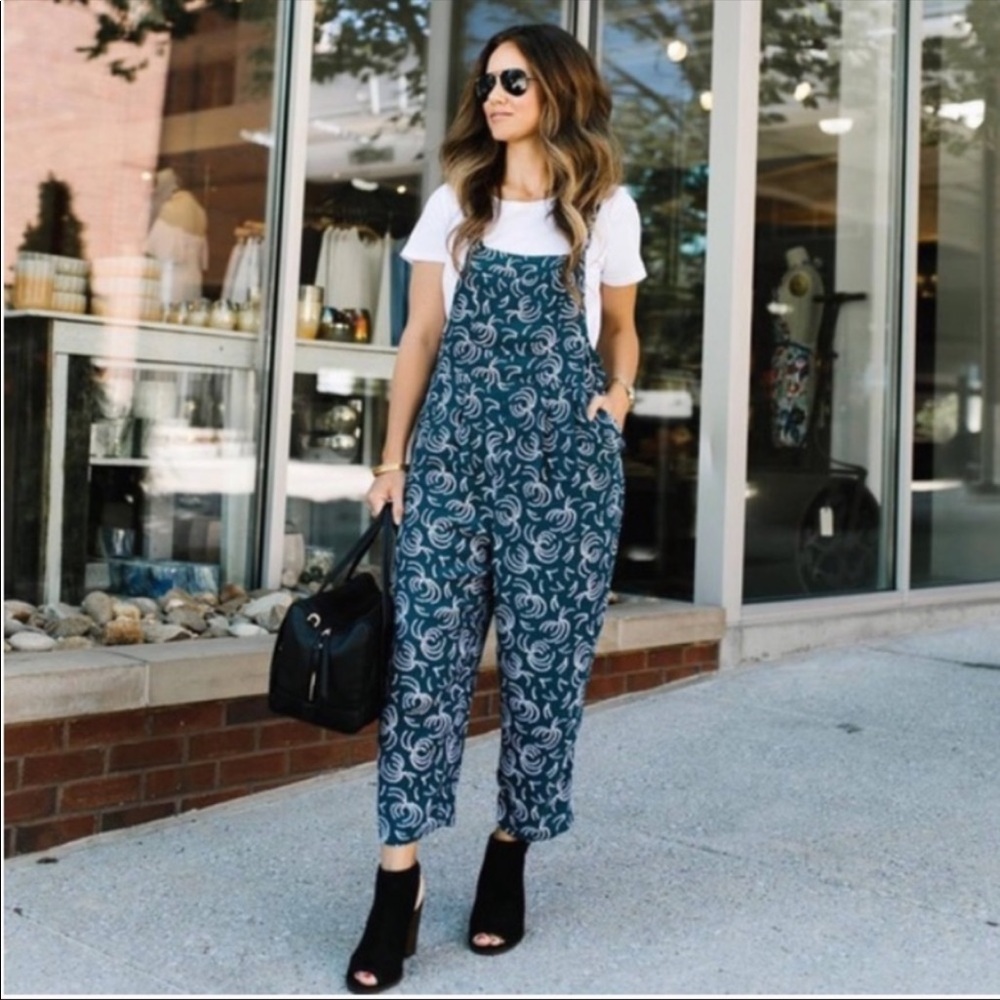 Anthropologie Maeve Navy Tidal Jumpsuit Overalls Romper XL